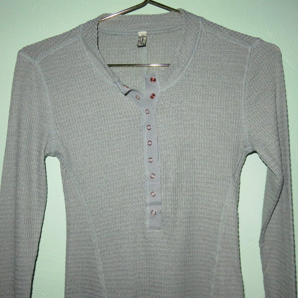 NWOT Free People One of The Girls Gray Thermal - Picture 6 of 9
